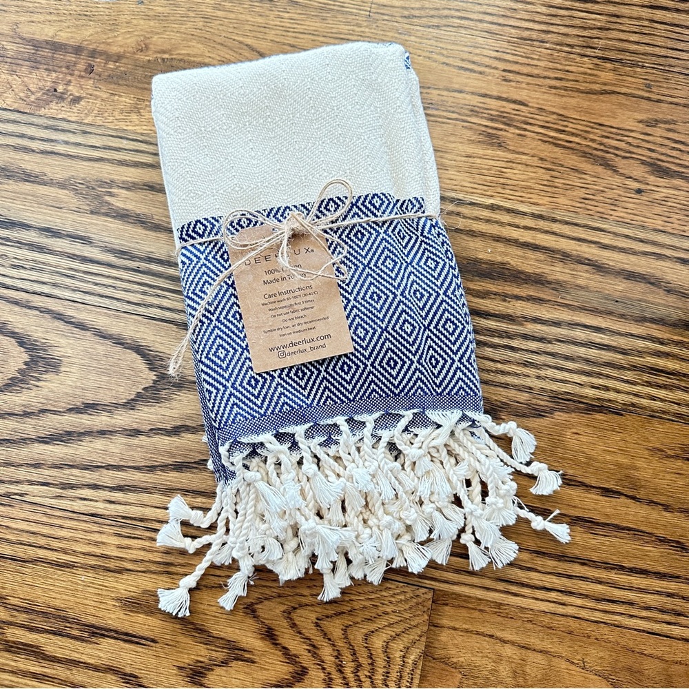 Deerlux 100% Cotton Turkish Hand Towels, Set of 2 18" x 40" Diamond Peshtemal